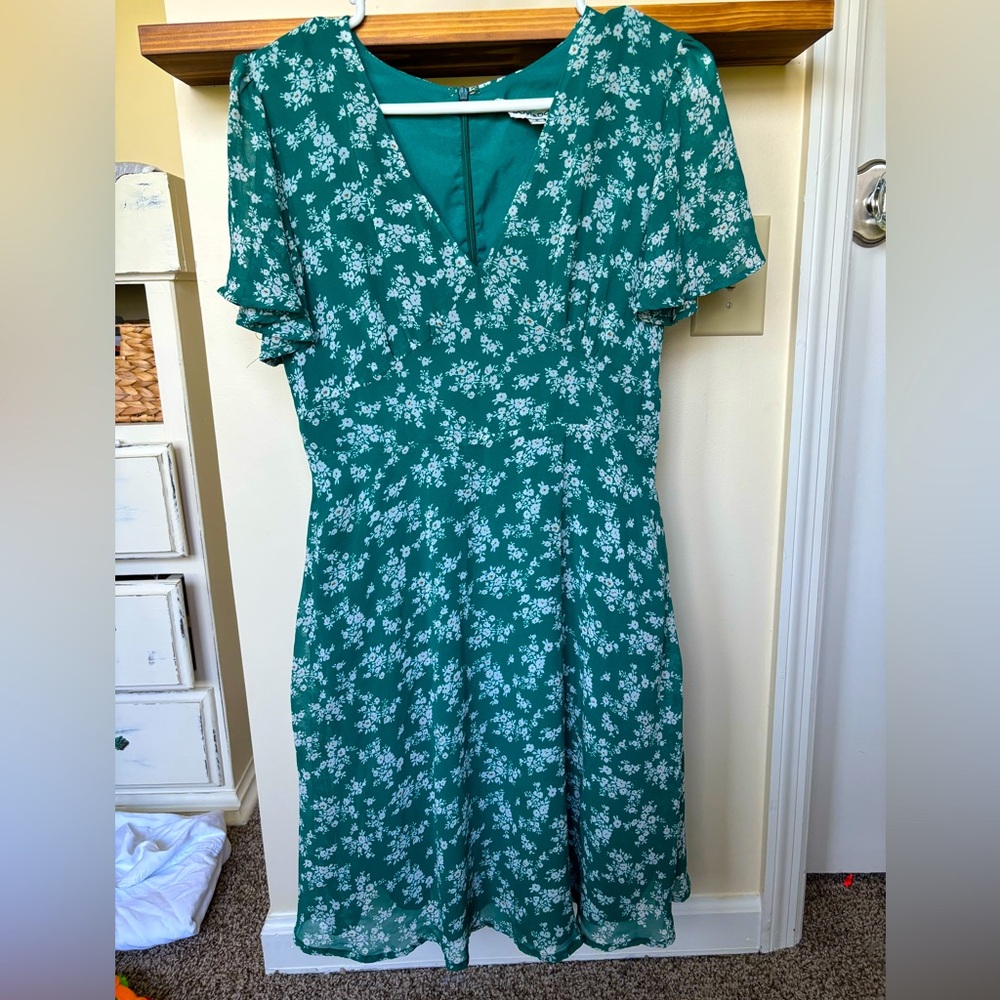 Boutique style floral dress, size small, floral pattern
